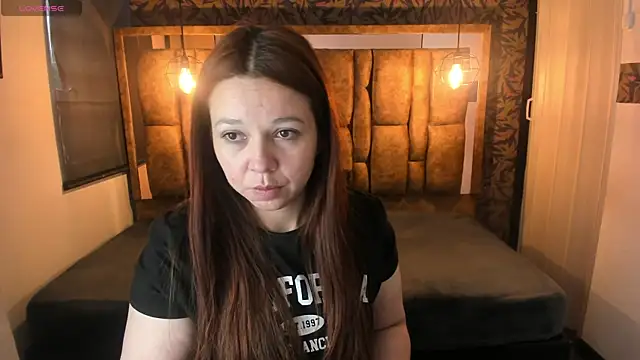 Isa Thompson   online show from January 14, 11:58 am