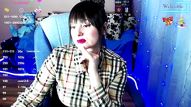 Snapshot of MilaRay chatting on January 6, 4:13 pm MilaRay online show from January 6, 4:13 pm