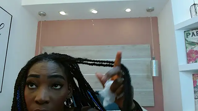 AlexandraCambell online show from April 15, 7:58 pm