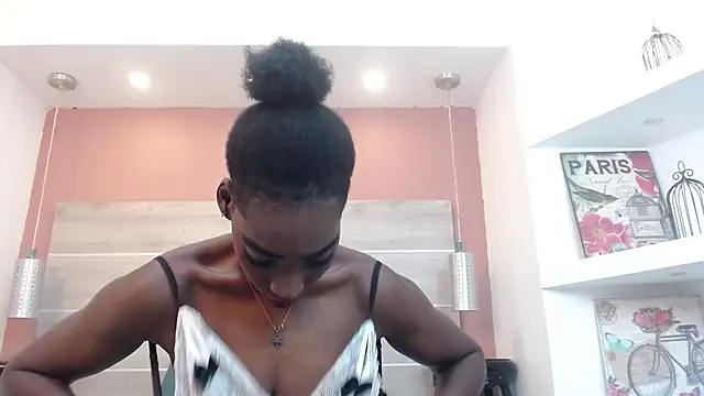 AlexandraCambell online show from June 9, 8:10 pm