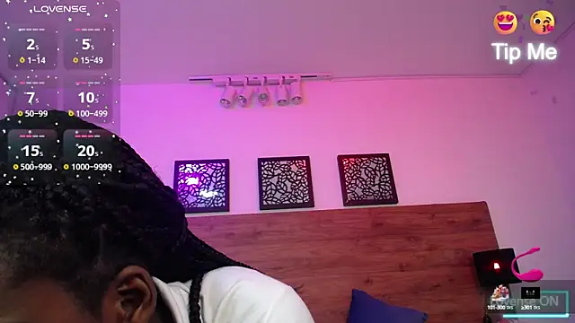 AlexandraCambell online show from September 18, 7:50 pm