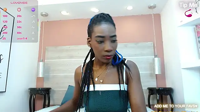 AlexandraCambell online show from April 12, 1:36 pm