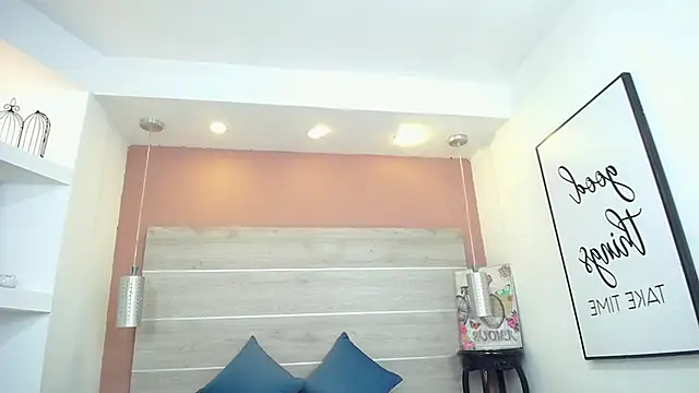 AlexandraCambell online show from November 9, 12:09 pm