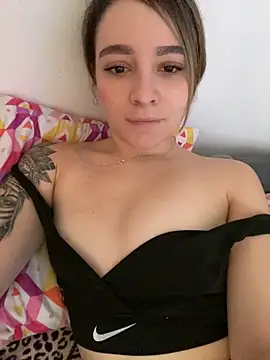 karla-thomsom10 online show from November 12, 7:29 pm