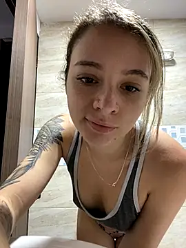 karla-thomsom10 online show from September 22, 10:49 pm