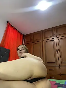 karla-thomsom10 online show from February 10, 10:20 pm