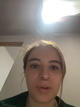 karla-thomsom10 online show from March 5, 6:37 pm