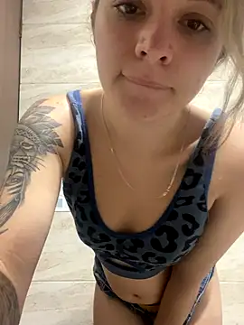 karla-thomsom10 online show from October 8, 10:43 pm