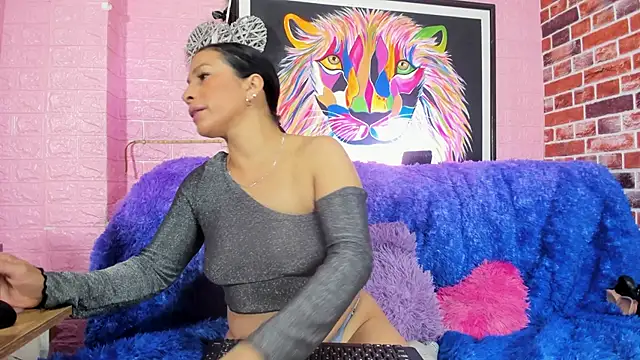 Snapshot of aliaandadara chatting on February 16, 9:34 pm aliaandadara online show from February 16, 9:34 pm