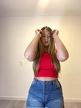 Snapshot of Zara_Ross chatting on September 18, 4:54 pm Zara Ross online show from September 18, 4:54 pm