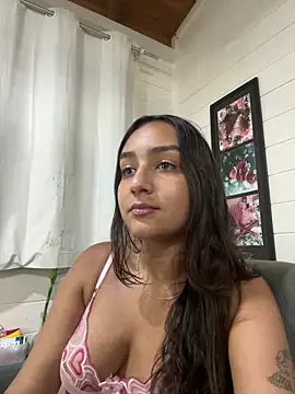 hannahhotwife online show from March 20, 7:26 pm