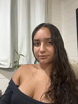 hannahhotwife online show from April 15, 1:11 am
