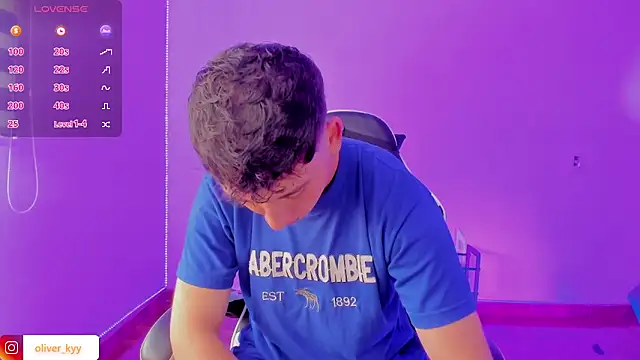 Snapshot of Casper___kyy chatting on December 19, 6:21 pm Casper kyy online show from December 19, 6:21 pm