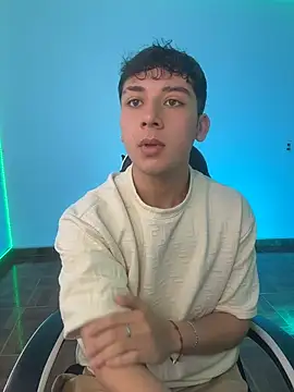 Snapshot of Casper___kyy chatting on October 25, 7:25 pm Casper kyy online show from October 25, 7:25 pm