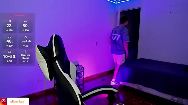 Snapshot of Casper___kyy chatting on November 8, 6:22 pm Casper kyy online show from November 8, 6:22 pm