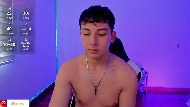 Snapshot of Casper___kyy chatting on November 12, 7:51 pm Casper kyy online show from November 12, 7:51 pm