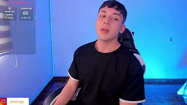 Snapshot of Casper___kyy chatting on March 3, 9:00 pm Casper kyy online show from March 3, 9:00 pm