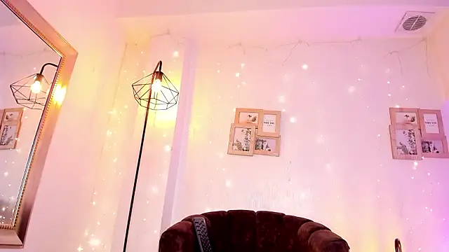 mystic carito online show from February 3, 8:03 pm