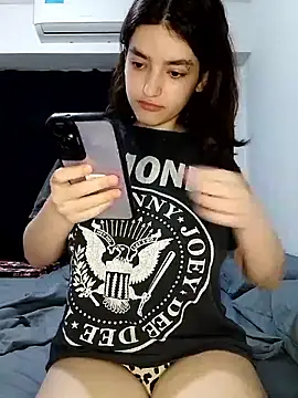 Snapshot of abrilour chatting on September 29, 8:47 pm abrilour online show from September 29, 8:47 pm