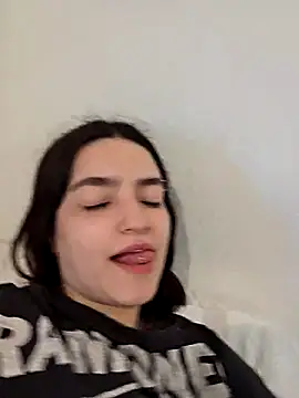 Snapshot of abrilour chatting on December 3, 12:15 pm abrilour online show from December 3, 12:15 pm