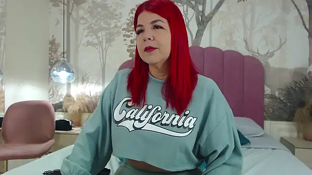 CorineRay online show from November 18, 2:20 pm