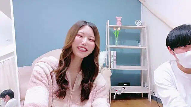 Reto-sama online show from November 15, 1:04 pm