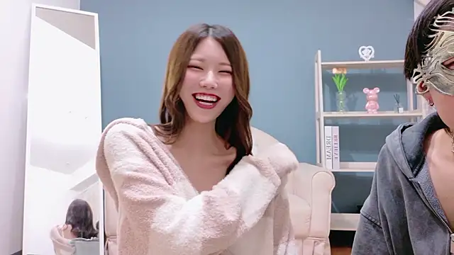 Reto-sama online show from October 26, 2:39 pm