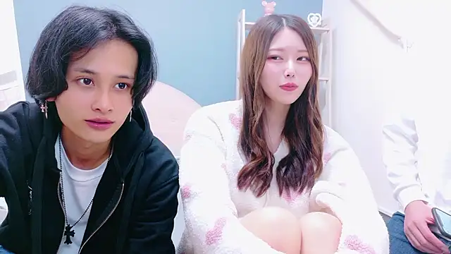 Reto-sama online show from November 18, 1:36 pm