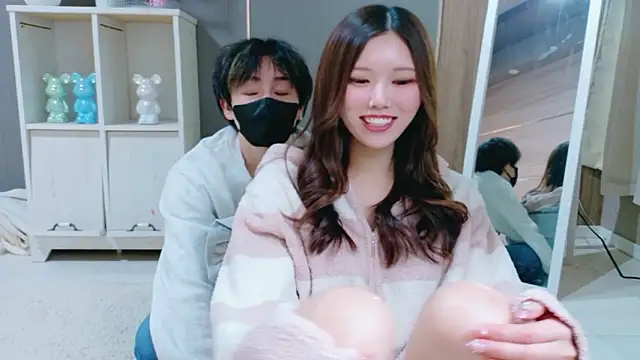 Reto-sama online show from November 7, 1:04 pm