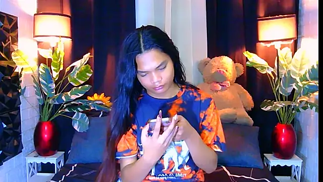 Morena cockts online show from December 1, 11:55 am