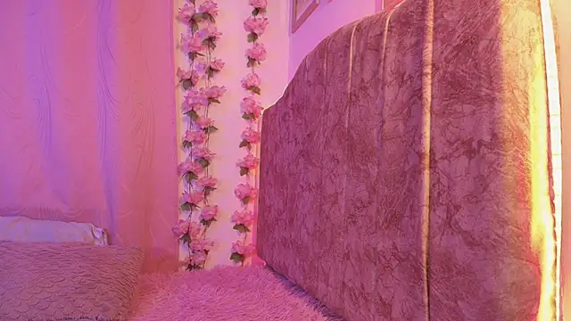 Snapshot of evansweett7 chatting on October 2, 12:58 am evansweett7 online show from October 2, 12:58 am