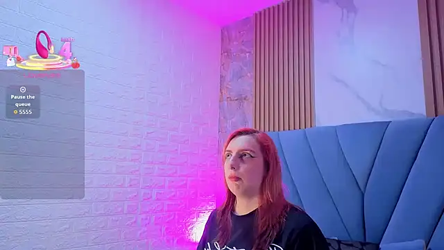 angel  red  online show from November 17, 12:58 am