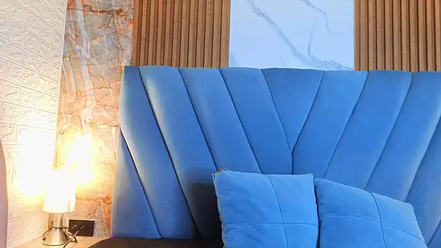 angel  red  online show from March 26, 3:27 am