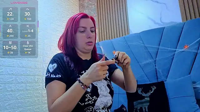 Snapshot of angel__red_ chatting on October 12, 1:40 am angel red online show from October 12, 1:40 am