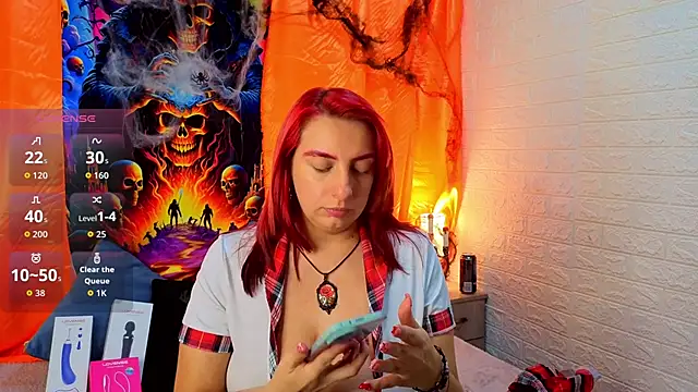 Snapshot of angel__red_ chatting on October 5, 1:18 am angel red online show from October 5, 1:18 am