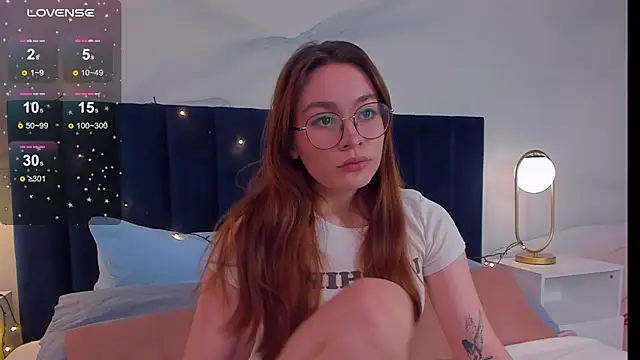 Snapshot of LanaAirlie chatting on October 14, 10:16 am LanaAirlie online show from October 14, 10:16 am