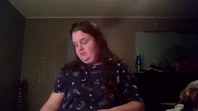 LittleBunny3 online show from December 16, 3:11 am