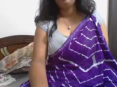 Snapshot of anu-anu2002 chatting on October 25, 11:42 am anu-anu2002 online show from October 25, 11:42 am