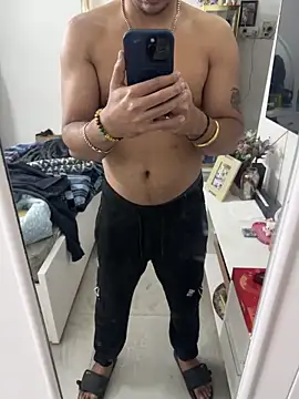 7 INCH MONSTER online show from February 11, 8:03 am