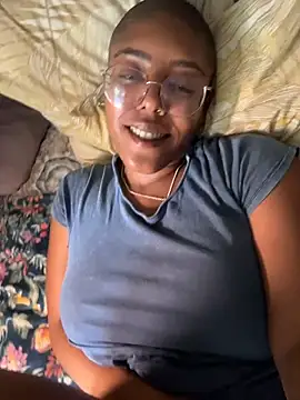 aliasyourfav online show from November 9, 4:55 pm