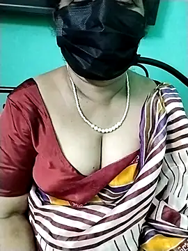 Snapshot of aarthika chatting on October 12, 5:36 pm aarthika online show from October 12, 5:36 pm