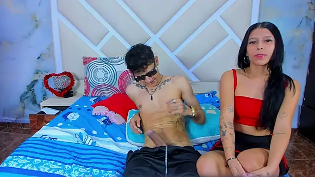 Innocent Looks online show from December 19, 6:21 pm