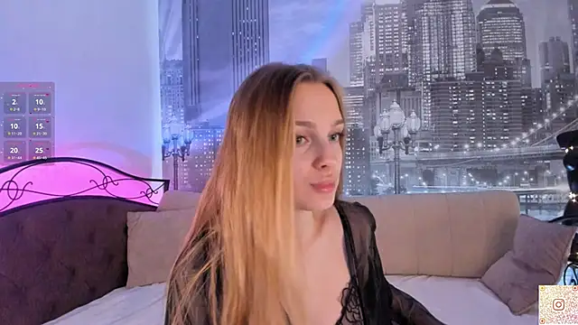 Snapshot of CindyGreen chatting on November 11, 6:19 am CindyGreen online show from November 11, 6:19 am