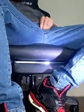 Bosssweet22cm online show from November 25, 11:37 pm