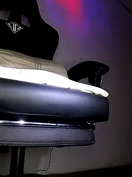 Bosssweet22cm online show from November 20, 11:47 pm