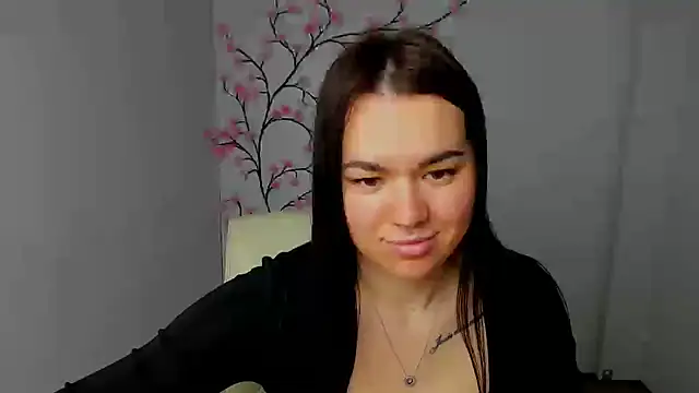 Lola Saymyname online show from March 29, 11:12 am