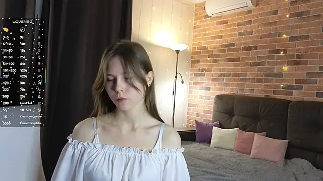 EmiliDen online show from November 19, 6:08 pm