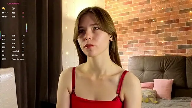 EmiliDen online show from October 9, 5:13 pm