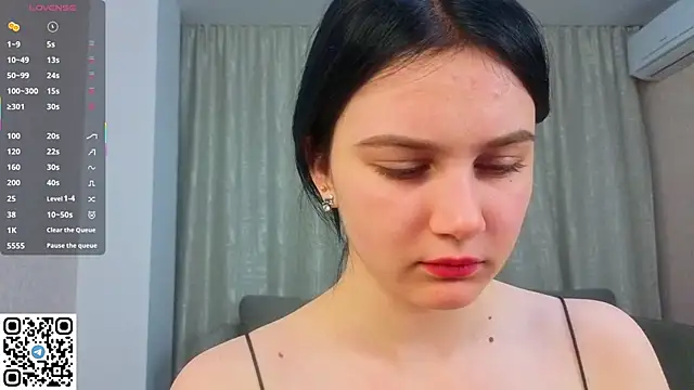 EnricaElis online show from April 28, 8:35 pm