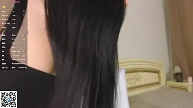 EnricaElis online show from November 6, 8:02 pm